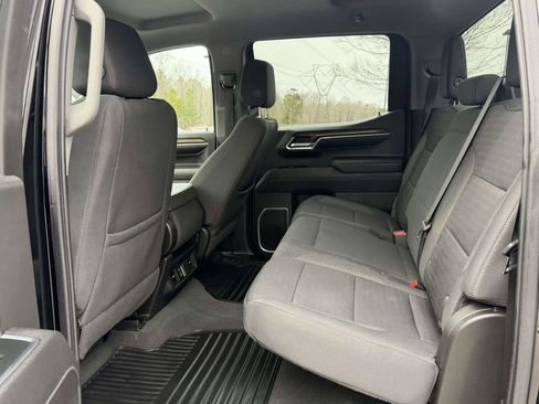 Used 2023 Chevrolet Silverado 1500 LT image 15