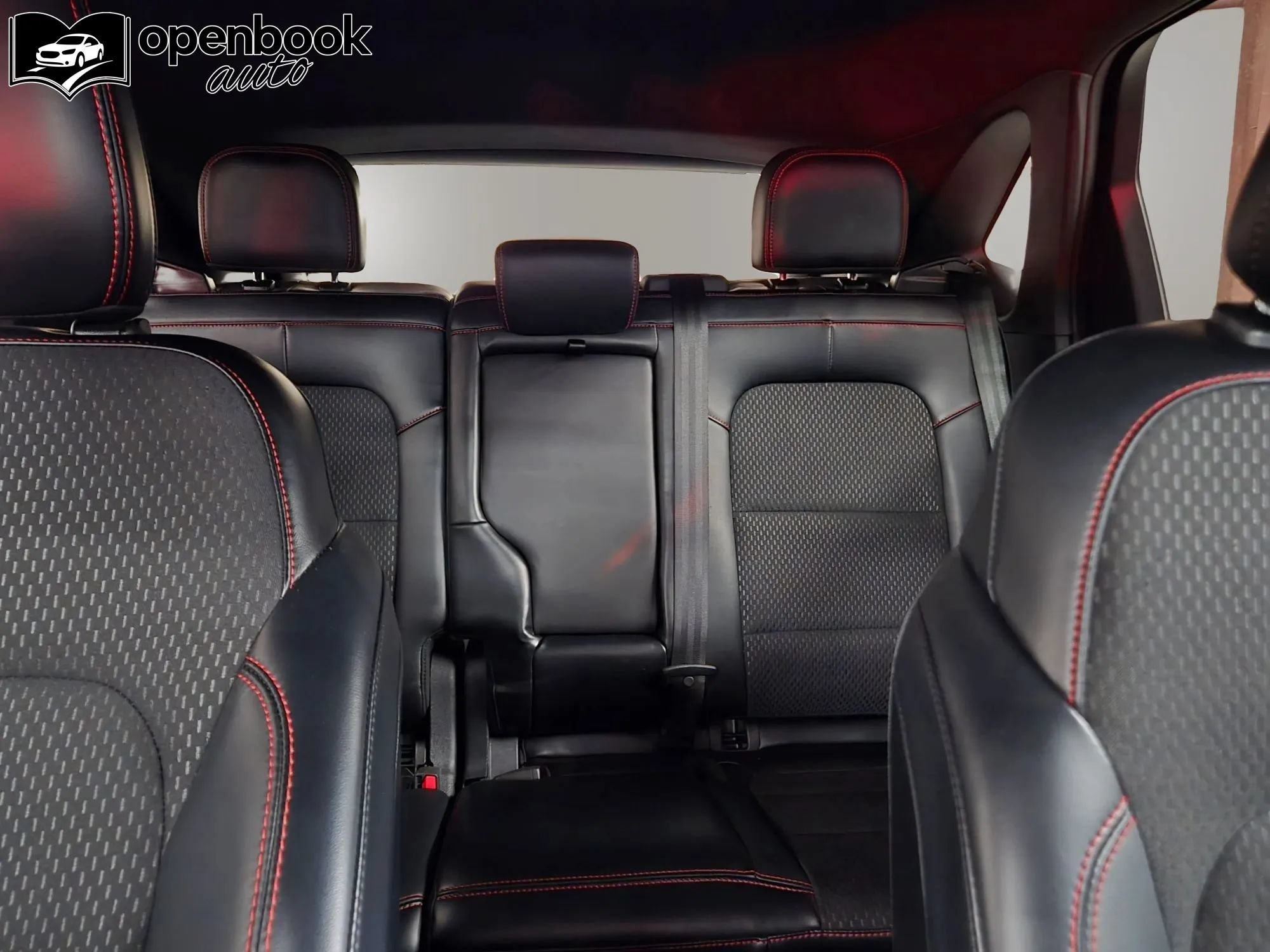 Used 2025 Ford Escape ST-Line FWD image 13