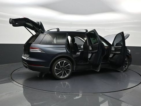 Used 2024 Lincoln Aviator Reserve w/ Equipment Group 201A RWD image 32