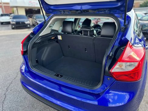 Used 2014 Ford Focus SE w/ Equipment Group 201A FWD image 11