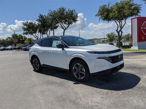 New 2025 Nissan Murano SL image 2