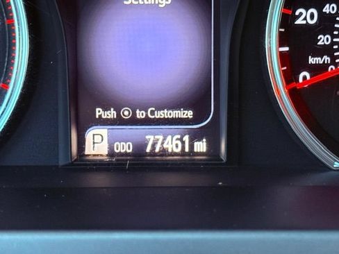 Used 2016 Toyota Camry SE FWD image 16