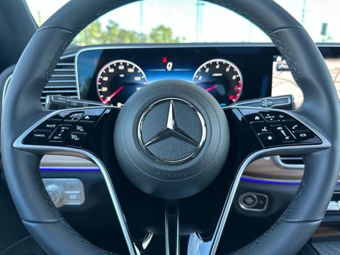 New 2025 Mercedes-Benz GLE 450 GLE 450 image 26