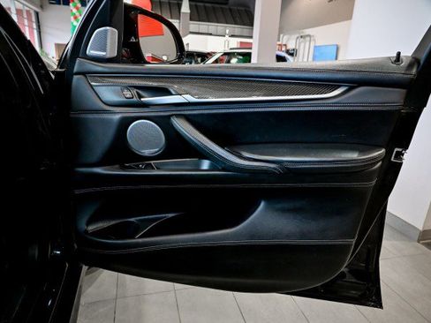 Used 2017 BMW X5 M image 28