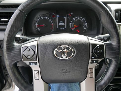 Certified 2024 Toyota 4Runner SR5 Premium image 22