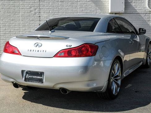 Used 2009 INFINITI G37 Convertible w/ Premium Pkg RWD image 7