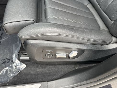 Used 2020 BMW X5 sDrive40i w/ Premium Package RWD image 41