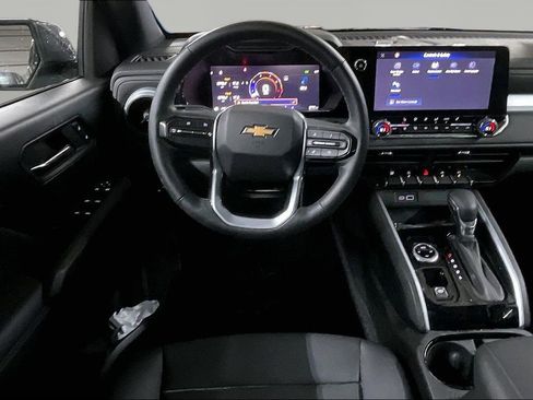 Used 2024 Chevrolet Colorado LT w/ LT Convenience Package III image 10