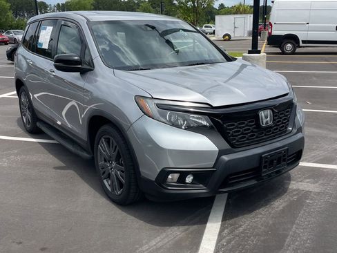 Used 2021 Honda Passport EX-L image 2