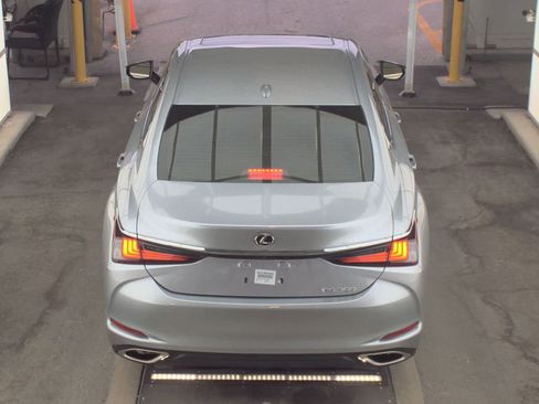 Used 2024 Lexus ES 350 w/ Premium Package image 7