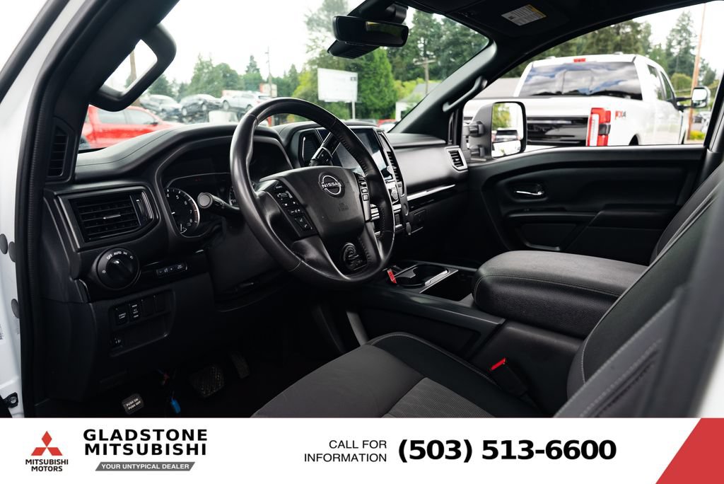 Used 2023 Nissan Titan SV w/ SV Convenience Package AWD/4WD image 23