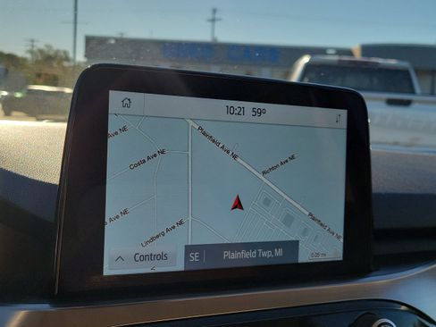 Certified 2022 Ford Escape Titanium image 27