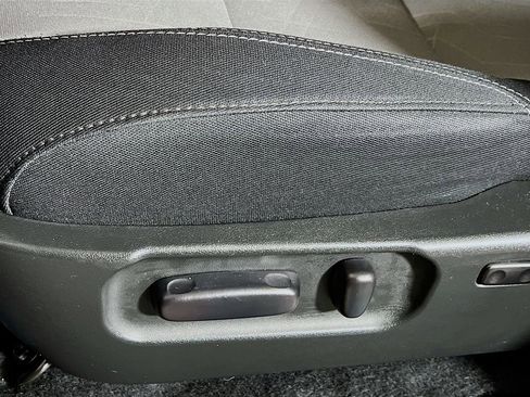 Certified 2023 Toyota Tacoma TRD Sport AWD/4WD image 18