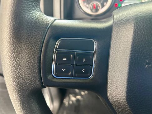 Used 2019 RAM 1500 Express RWD image 42