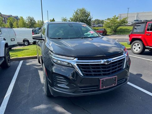 Used 2023 Chevrolet Equinox LS w/ LS Convenience Package AWD/4WD image 4