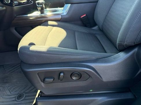 Certified 2024 Chevrolet Silverado 1500 LT Trail Boss w/ Convenience Package II AWD/4WD image 21