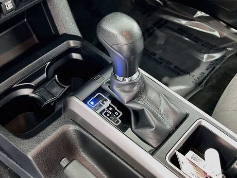 Certified 2023 Toyota Tacoma SR5 w/ Technology Package AWD/4WD image 15