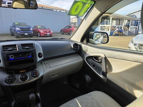 Used 2010 Toyota RAV4 4WD V6 image 13