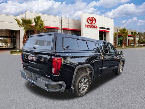 Used 2021 GMC Sierra 1500 SLE w/ LPO, GMC Protection Package image 4