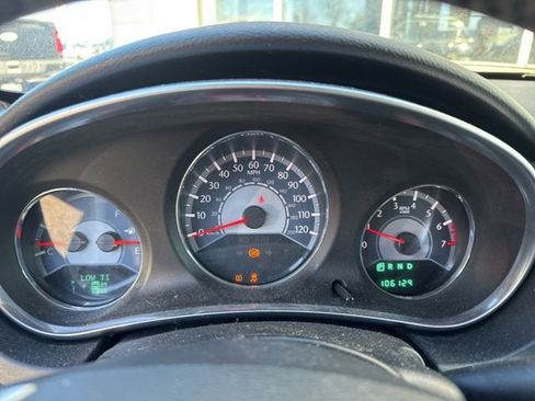 Used 2012 Chrysler 200 Touring image 5