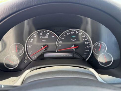 Used 2007 Chevrolet Corvette Convertible w/ Preferred Equipment Group RWD image 28