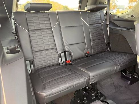 Certified 2026 Cadillac Escalade Platinum Sport image 33