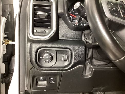 Used 2021 RAM 1500 Big Horn AWD/4WD image 14