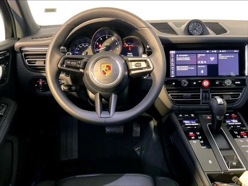New 2026 Porsche Macan AWD/4WD image 13