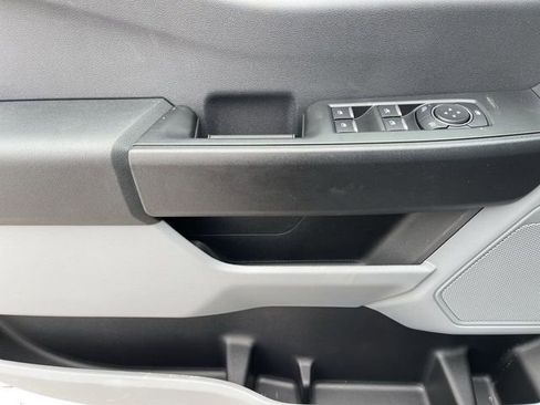 New 2026 Ford F250 XL w/ XL Chrome Package image 12