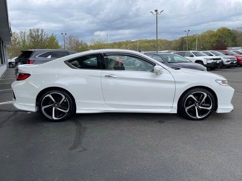 Used 2017 Honda Accord EX-L image 4