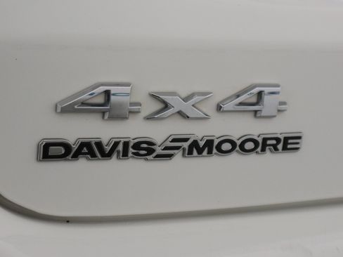 Used 2018 Jeep Compass Latitude w/ Popular Equipment Group AWD/4WD image 35