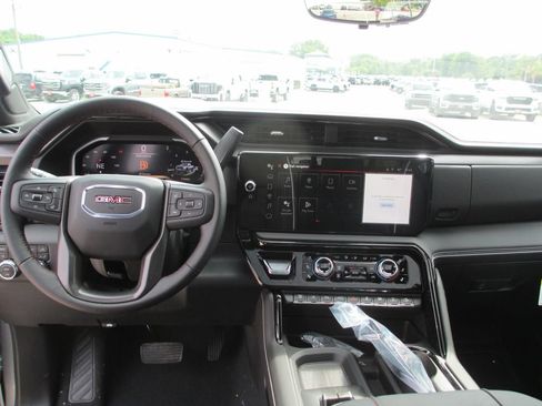 New 2026 GMC Sierra 2500 AT4X AWD/4WD image 16