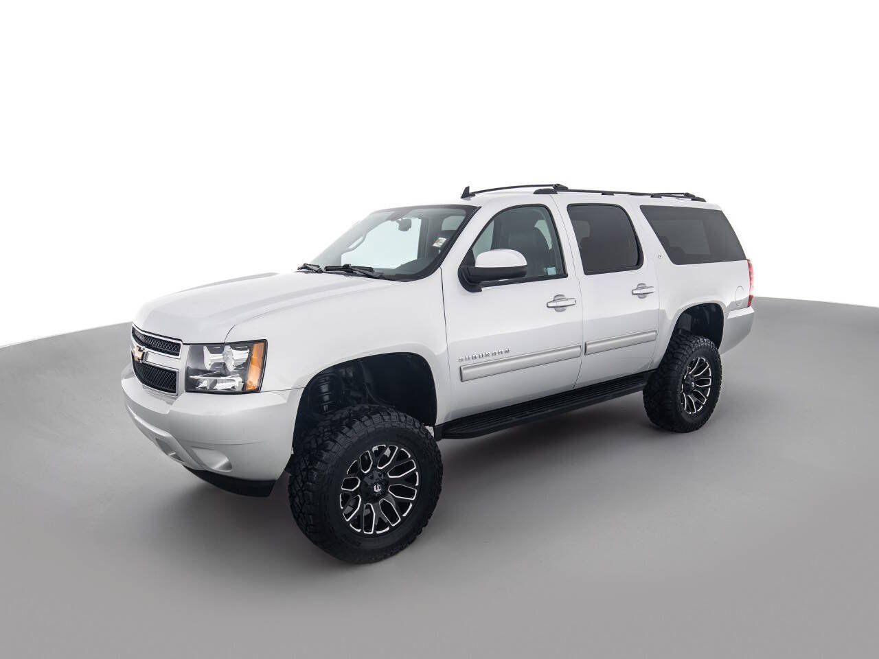 Used 2013 Chevrolet Suburban LT w/ Luxury Package AWD/4WD image 9