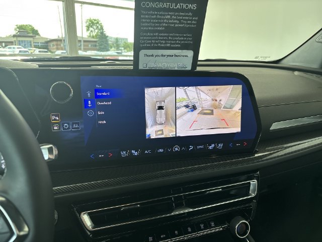 Certified 2024 Chevrolet Traverse RS FWD image 32