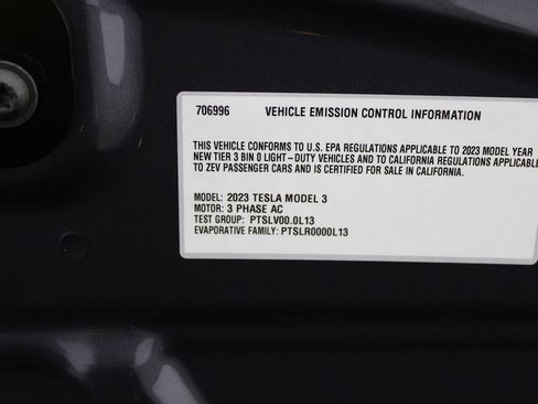 Used 2023 Tesla Model 3 Standard Range image 31