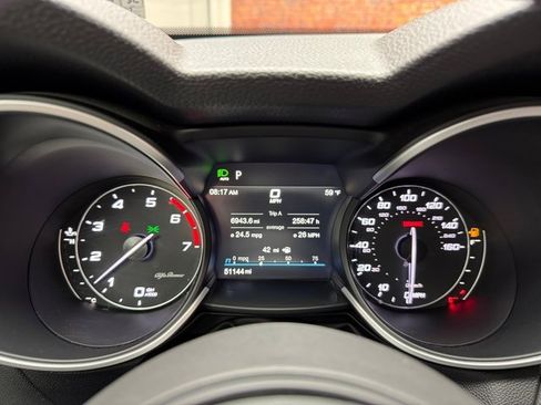 Used 2022 Alfa Romeo Stelvio Sprint image 15
