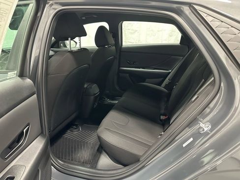 Used 2025 Hyundai Elantra Sport image 38