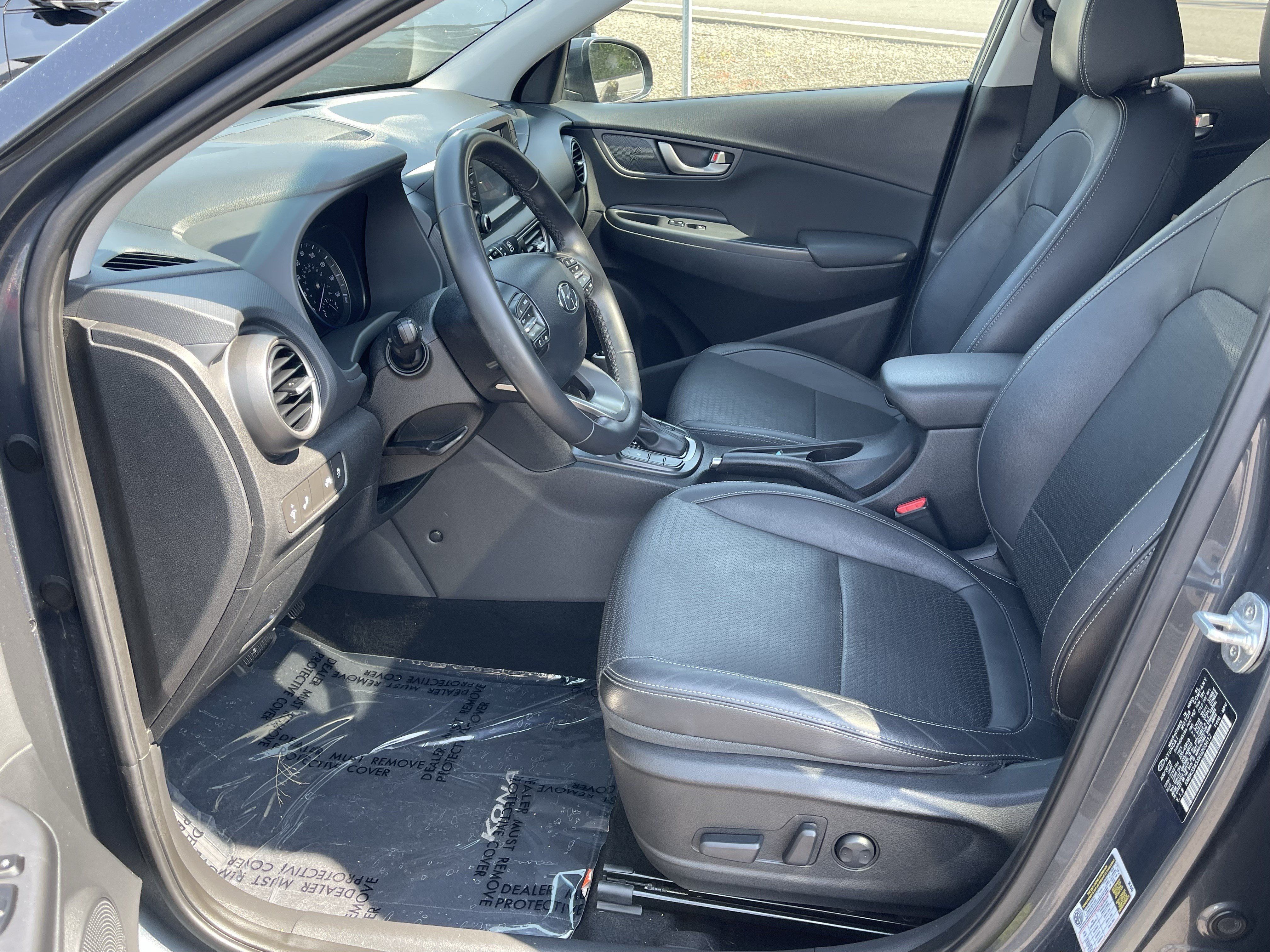 Used 2019 Hyundai Kona Limited FWD image 11