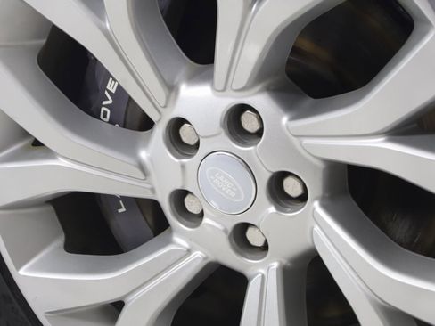 Used 2022 Land Rover Range Rover Westminster Edition image 16