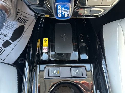 Used 2019 Toyota Prius Limited image 29