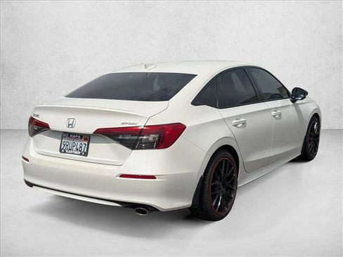 Used 2023 Honda Civic Sport image 4