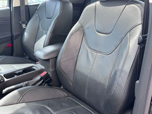 Used 2017 Ford Focus Titanium image 7