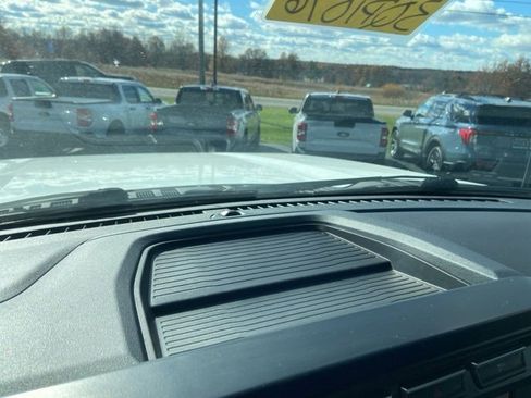 Used 2024 Ford F250 XLT image 25