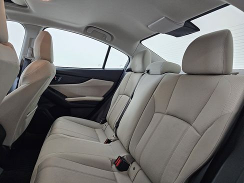 Used 2017 Subaru Impreza 2.0i Premium image 16