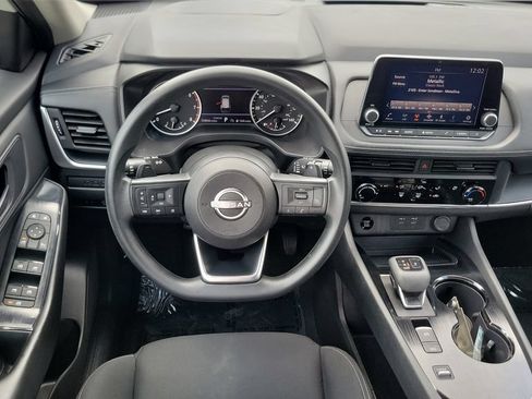Used 2024 Nissan Rogue S FWD image 12