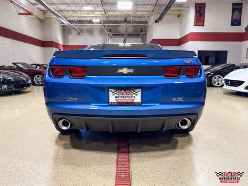Used 2013 Chevrolet Camaro SS w/ Hot Wheels Special Edition RWD image 4