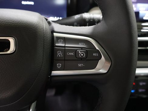 New 2026 Jeep Compass Limited AWD/4WD image 25