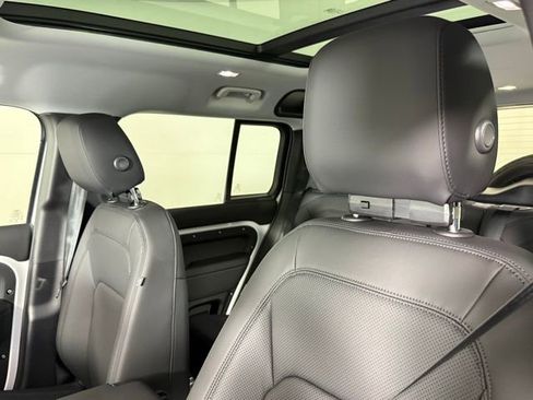 New 2025 Land Rover Defender 110 S image 13