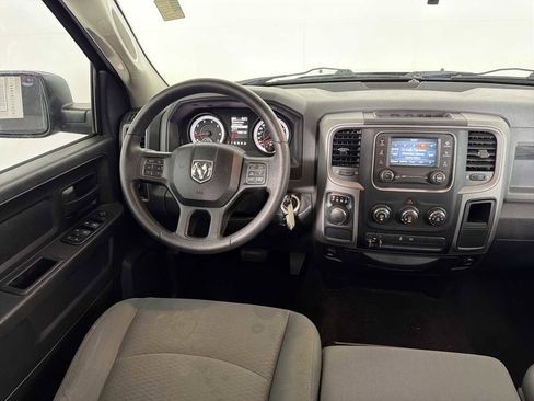 Used 2015 RAM 1500 Express RWD image 20