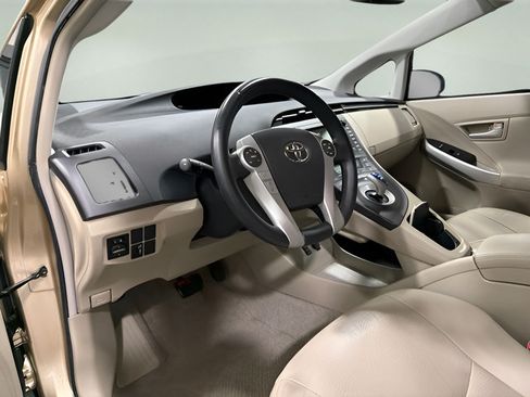 Used 2010 Toyota Prius One FWD image 11